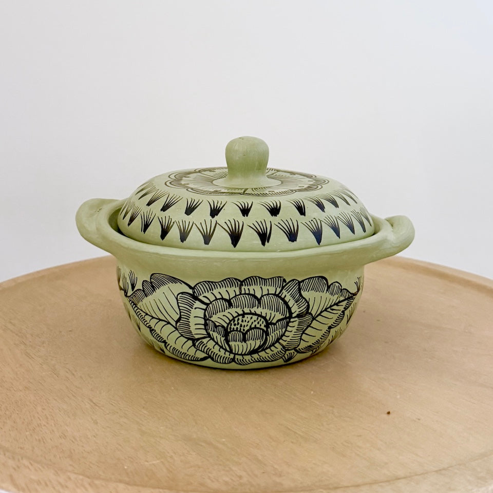 Light Green Floral Casuelita