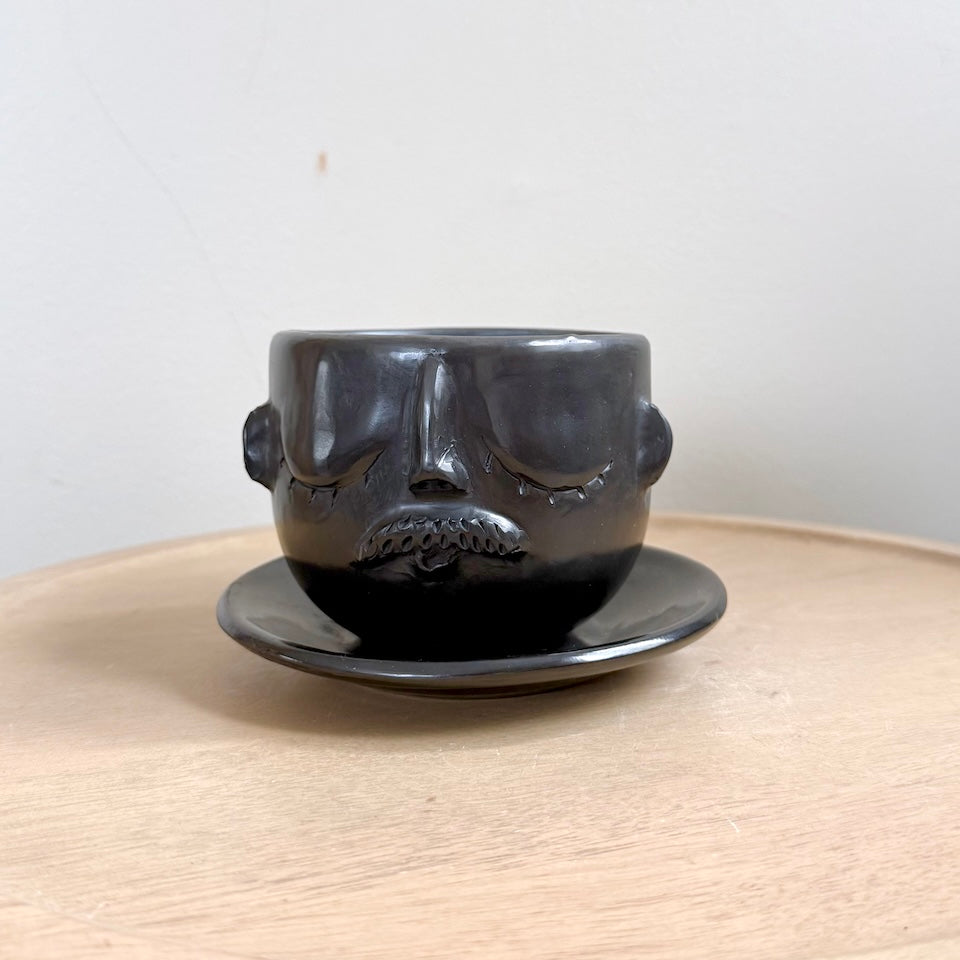 Barro Negro La Señor Tacitas with Plate Set