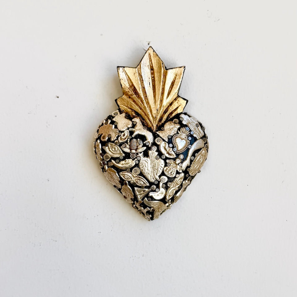 Medium Milagro Sacred Hearts