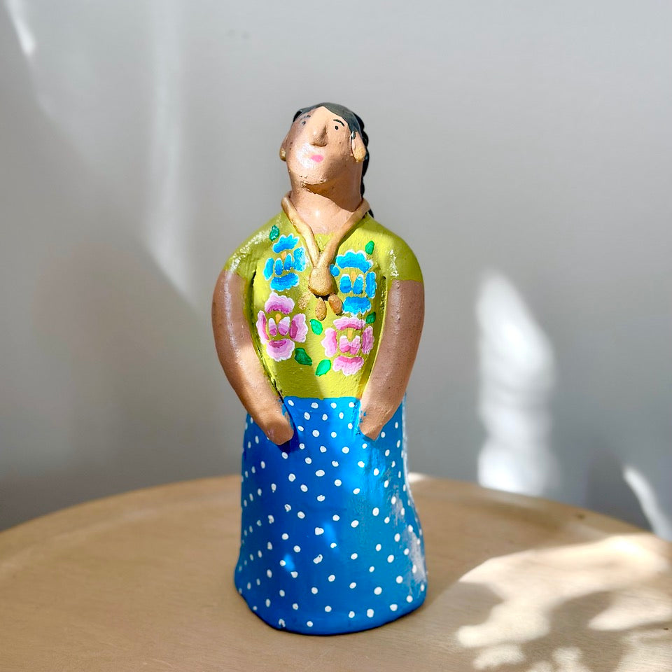 Señoras Tangu Yu Clay Dolls