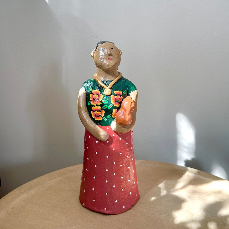 Señoras Tangu Yu Clay Dolls