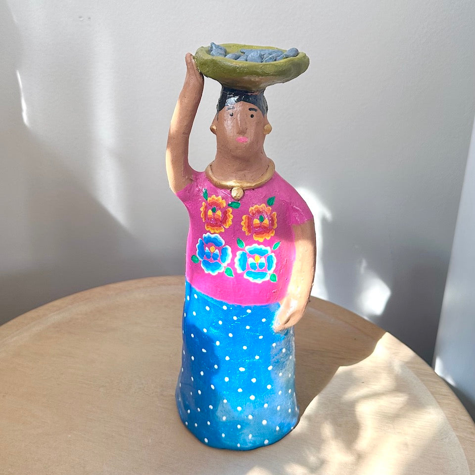 Señoras Tangu Yu Clay Dolls