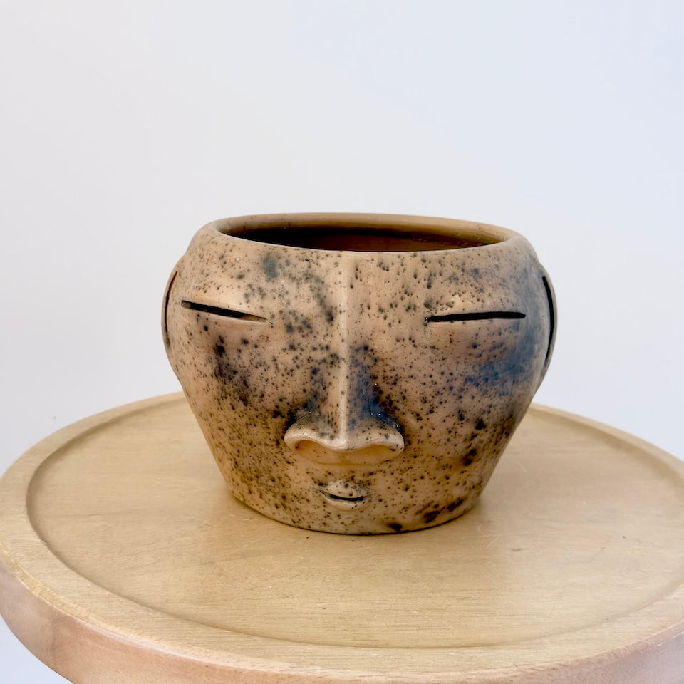 Medium Cafe Martinez Face Planter