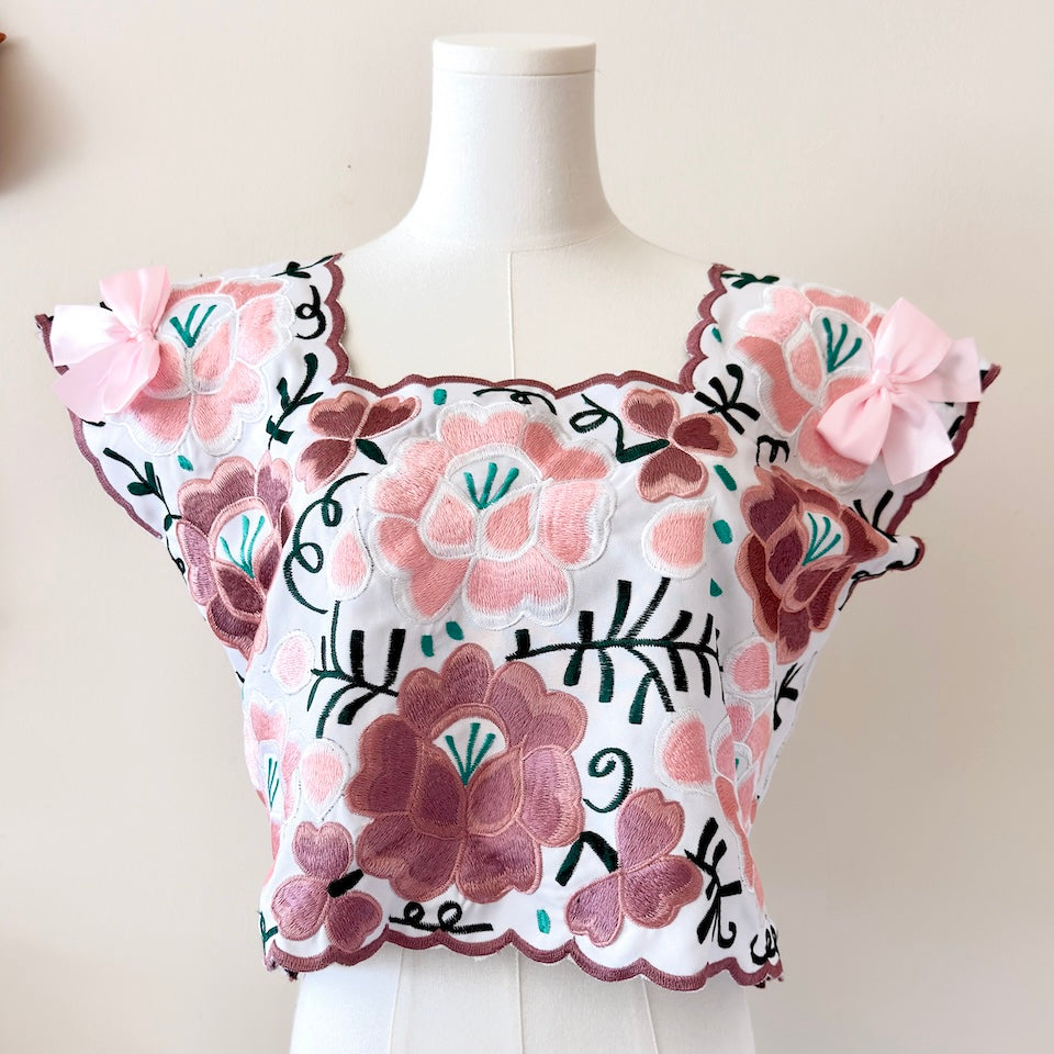 Yucatán Floral Embroidered Crop Top