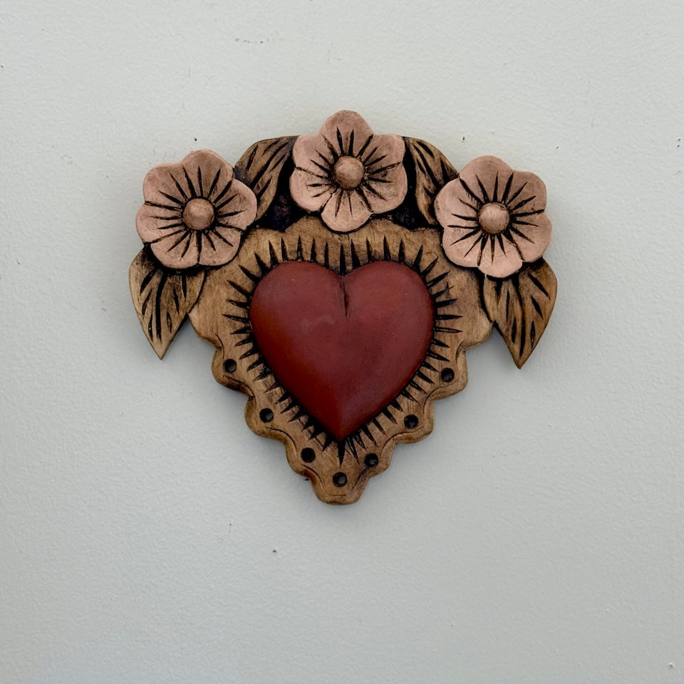 Corazon de Tres Flores