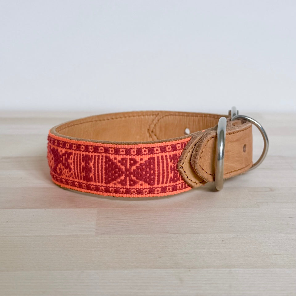 Medium Waist-loom Leather Dog Collar