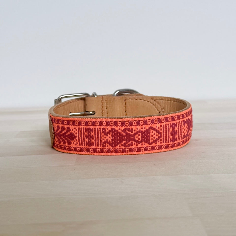 Medium Waist-loom Leather Dog Collar