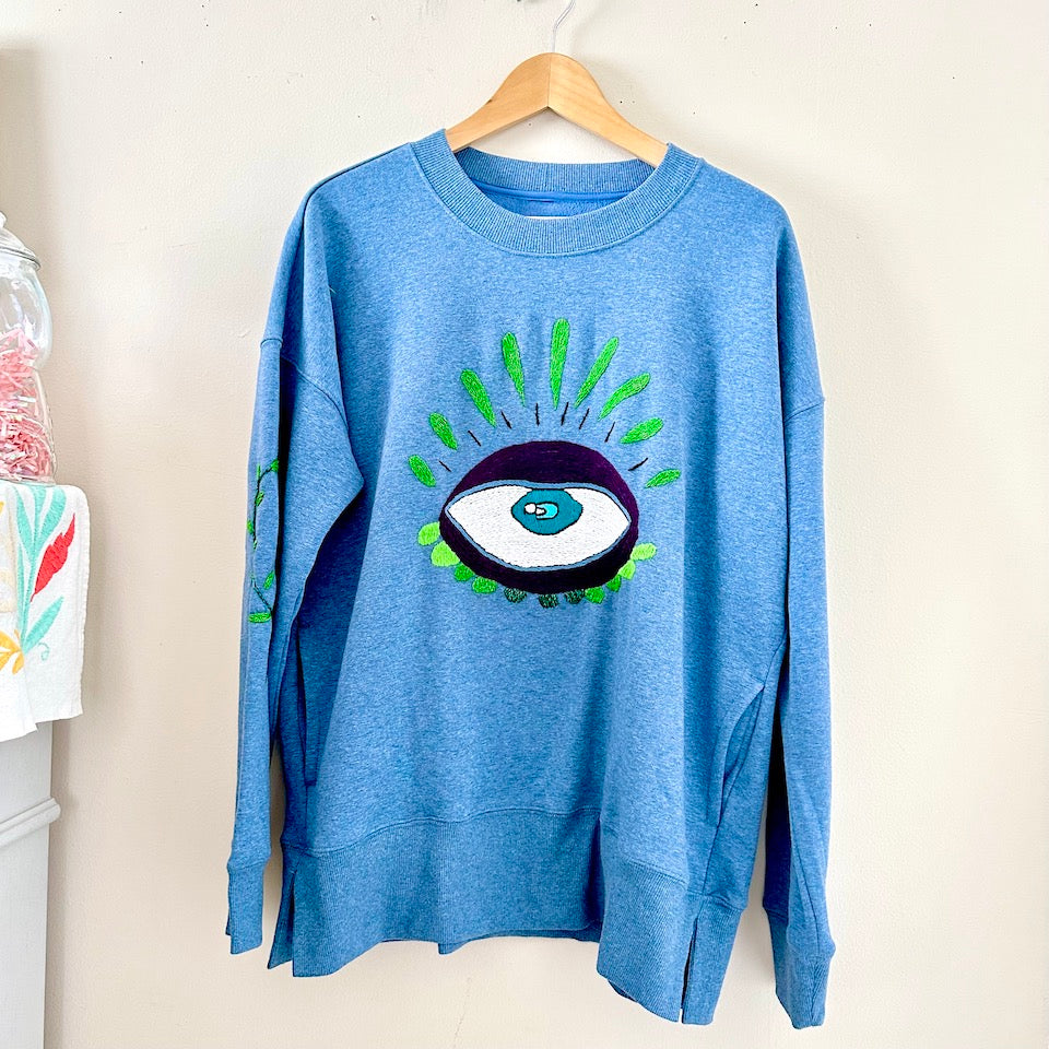 Ojo de Eggplant Embroidered Pullover