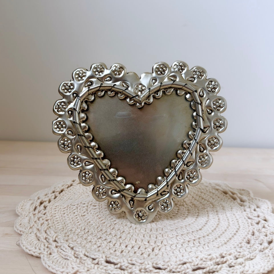 Heart Shape Tin Picture Frame