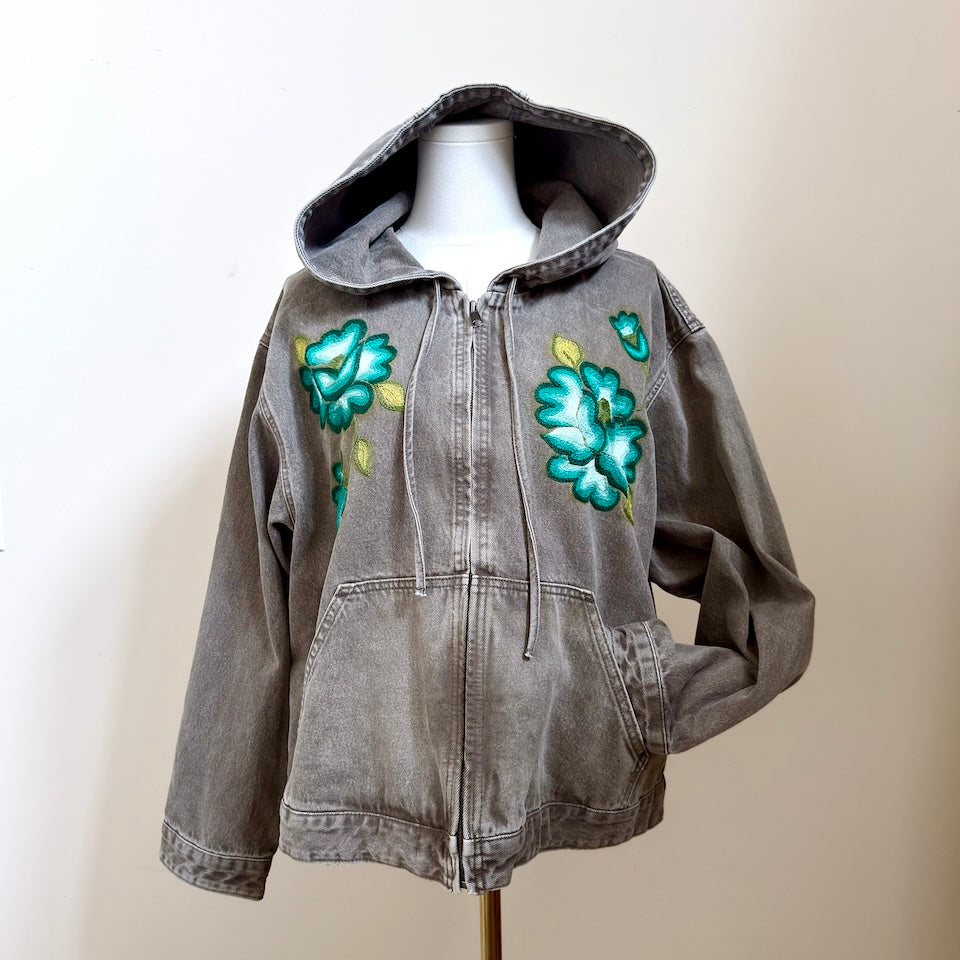 Gray Hooded Jacket with Istmeño Flower Embroidery