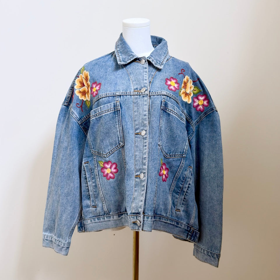 Light Denim Jacket with Istmeño Flower Embroidery