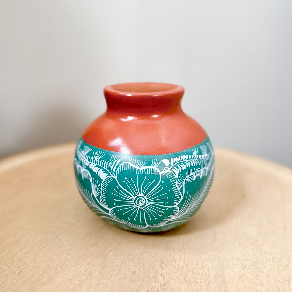 Mini Huancinto Half Painted Round Flower Vase