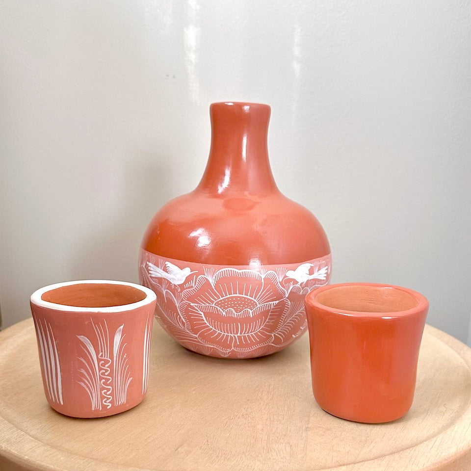 Medium Half Painted Round Cantarito with Two Cups - Rose Gold