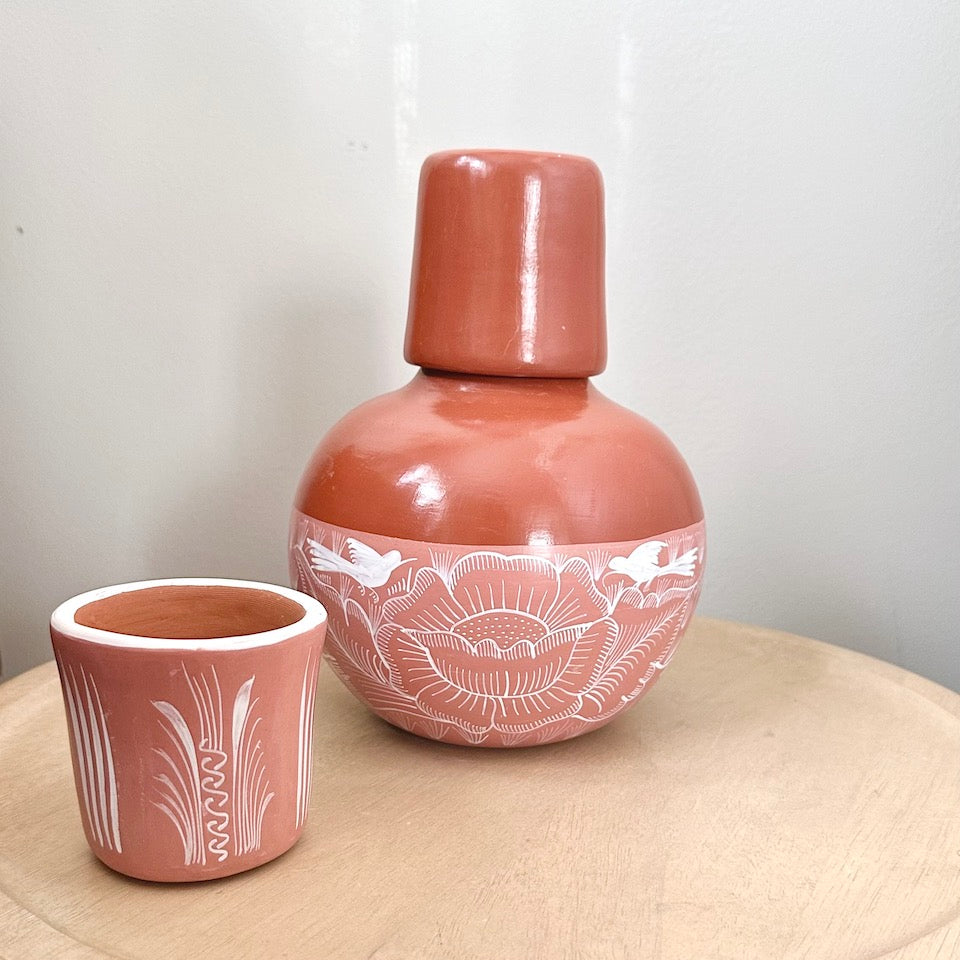 Medium Half Painted Round Cantarito with Two Cups - Rose Gold