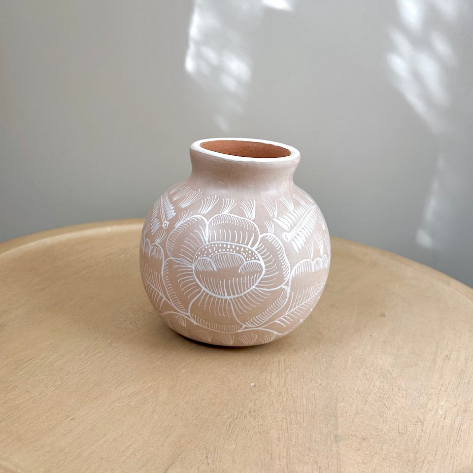 Mini Round Taupe Huancinto Flower Vase