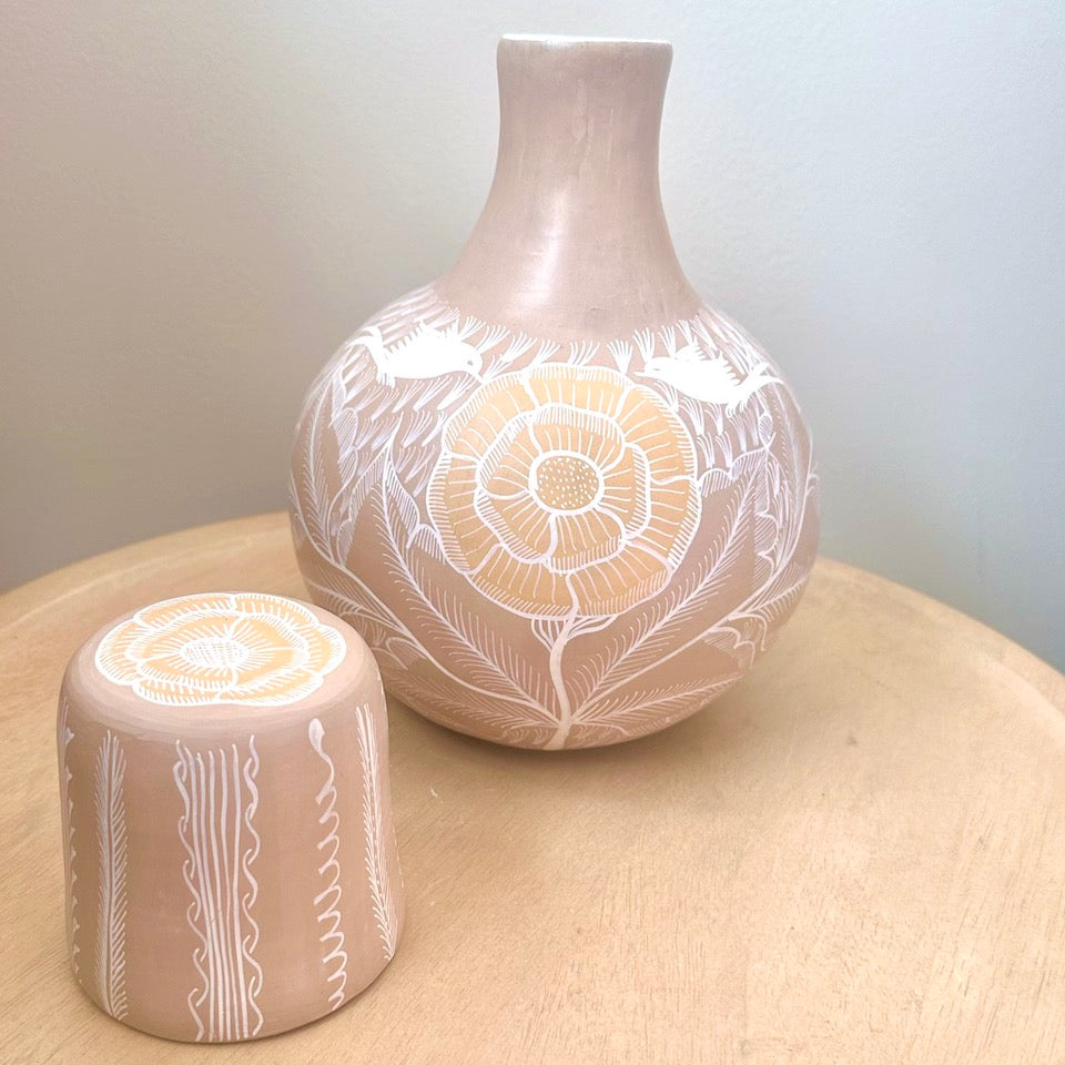 Medium Round Cantarito - Taupe &amp; Canary Yellow
