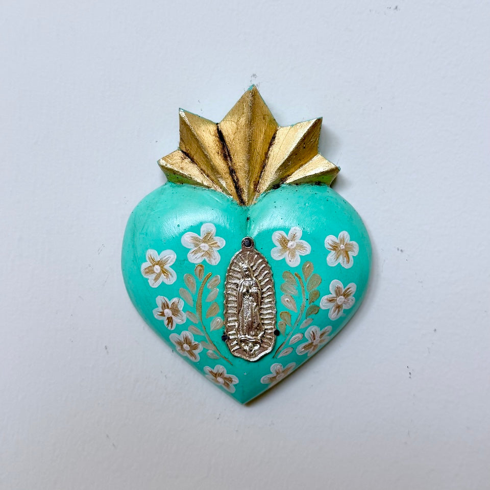Small Simple Virgencita Heart with Flowers - Gold