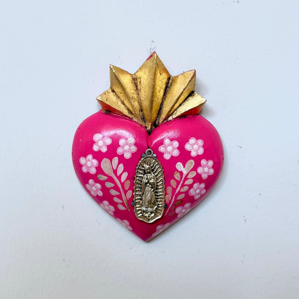 Small Simple Virgencita Heart with Flowers - Gold