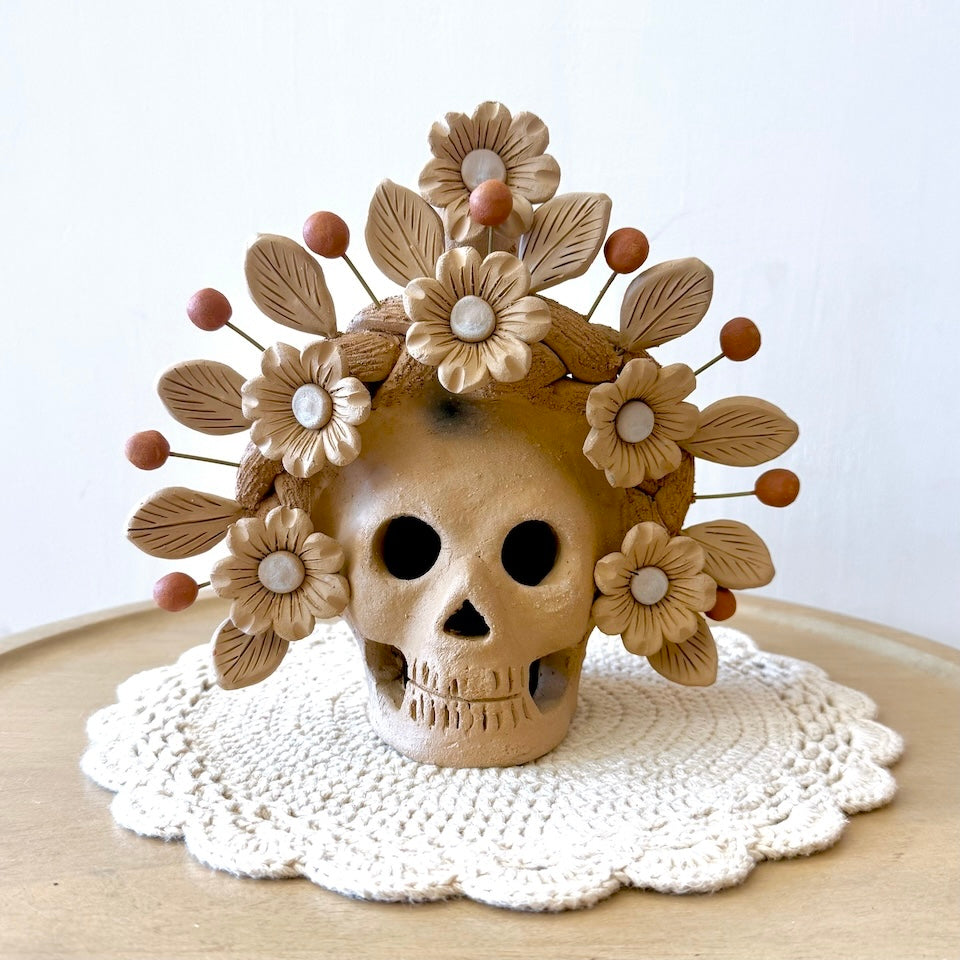 Natural Catrina Candle Holder Skulls with Trenza Flowers