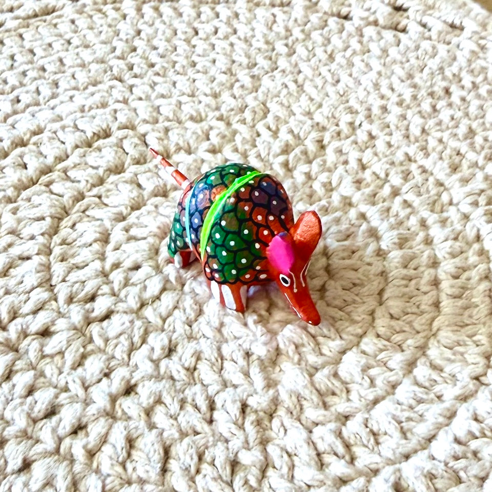 Mini Armadillo Alebrijes