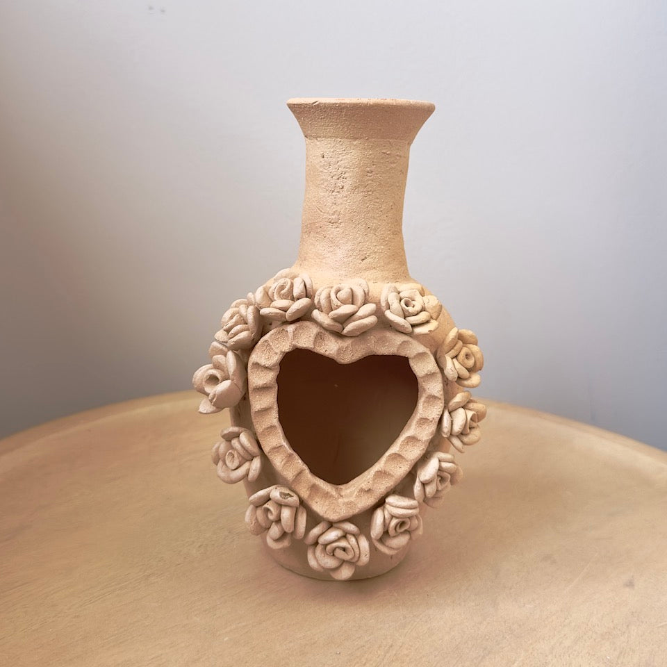 Natural Floral Heart Barro Chimney with Wide Neck
