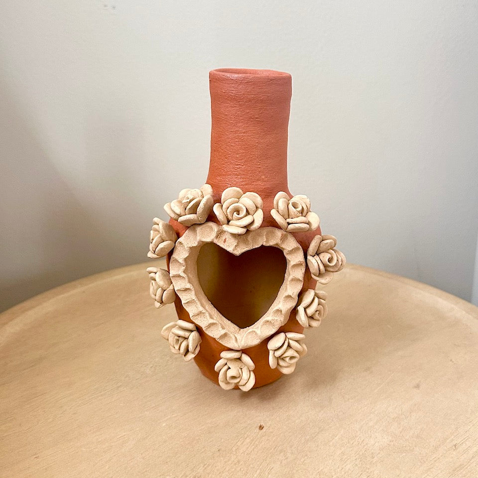 Red Floral Heart Barro Chimney