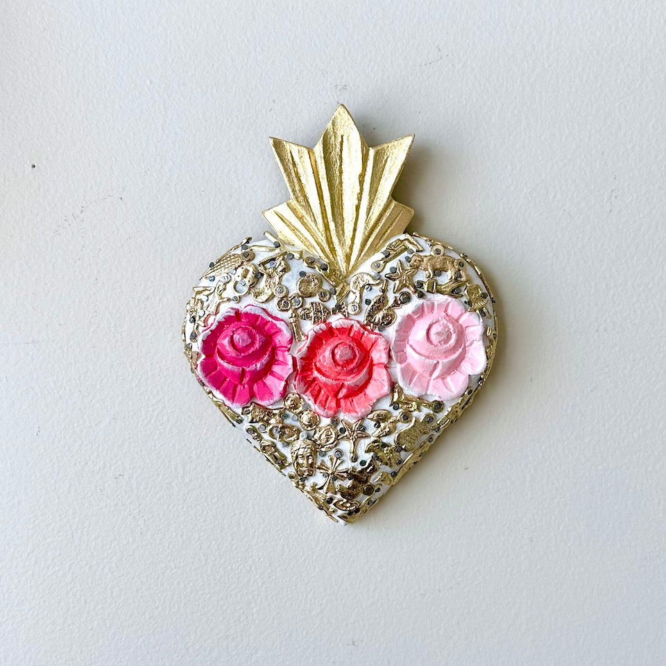 Milagro Heart with Centered Flowers - Gold Leaf