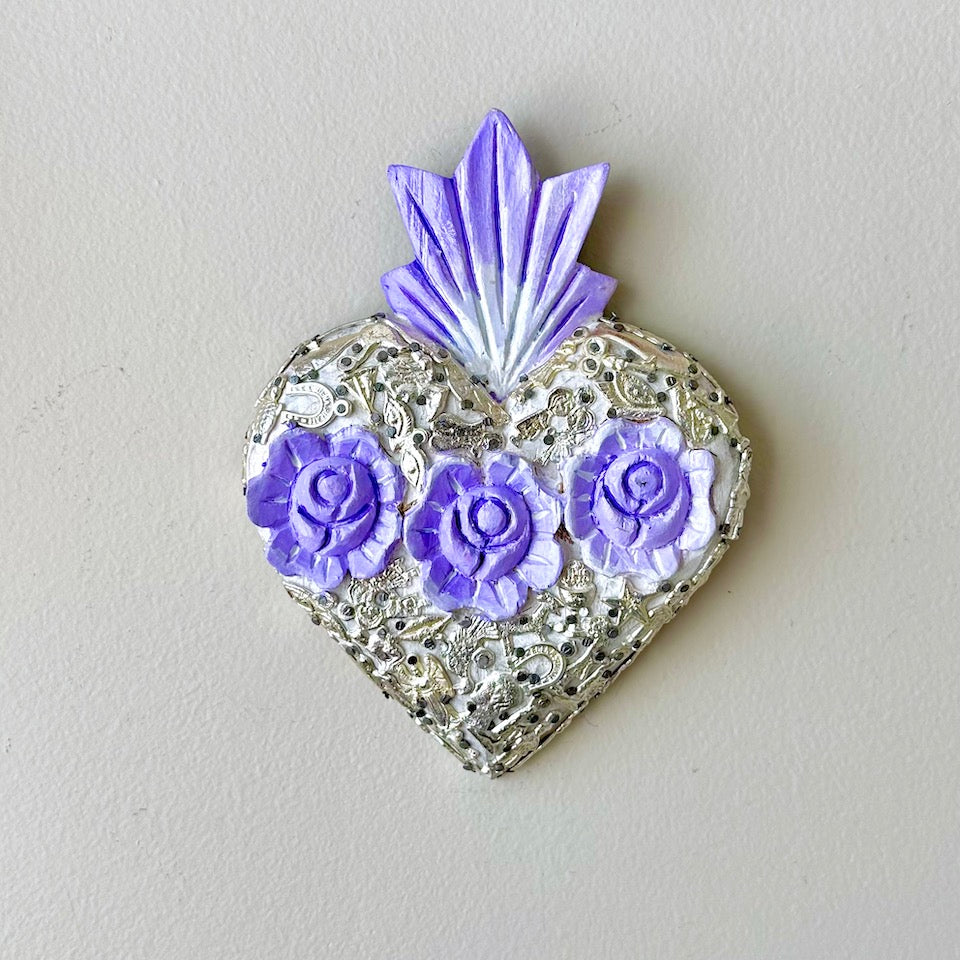 Milagro Heart with Centered Flowers