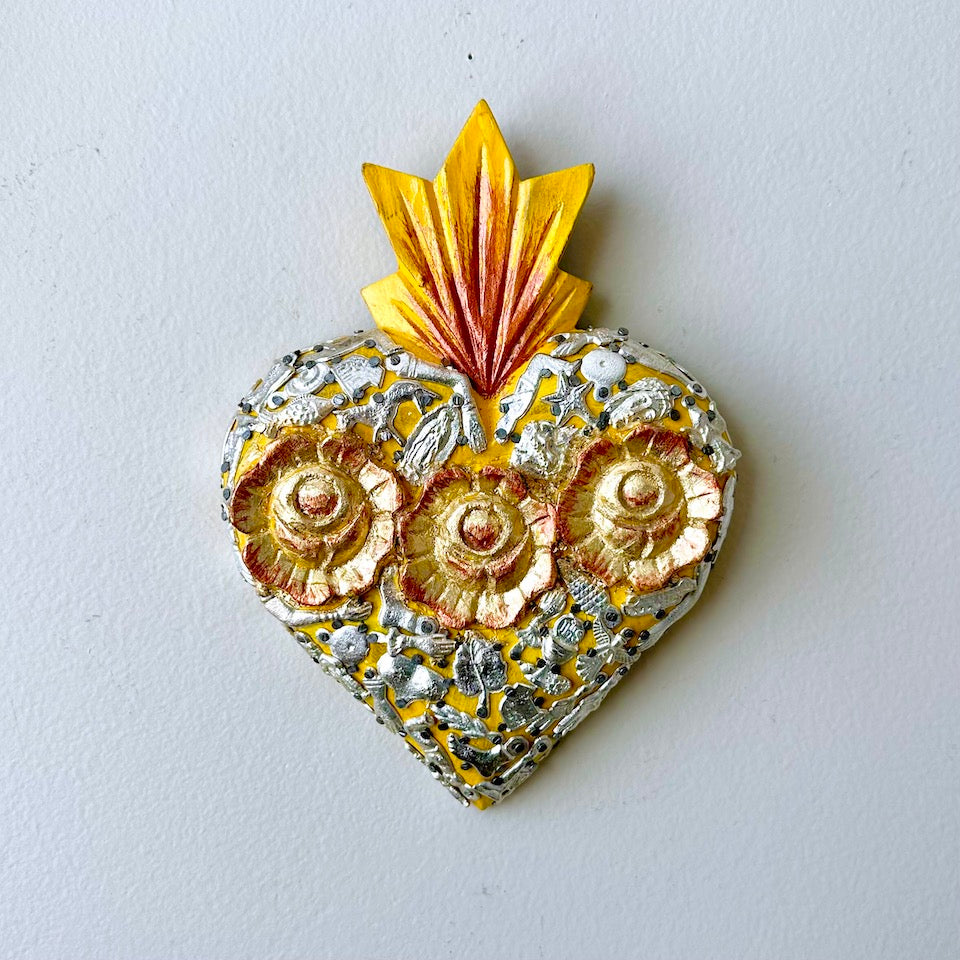 Milagro Heart with Centered Flowers