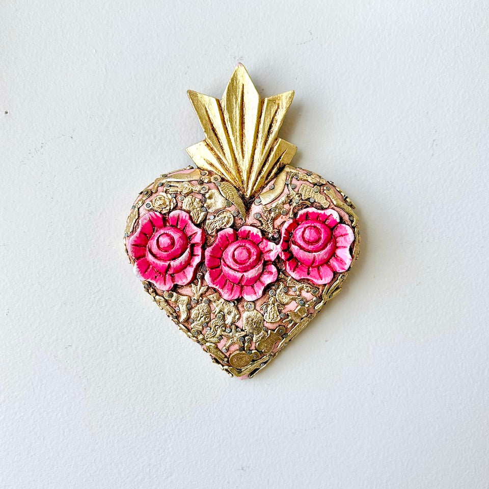 Milagro Heart with Centered Flowers - Gold Leaf