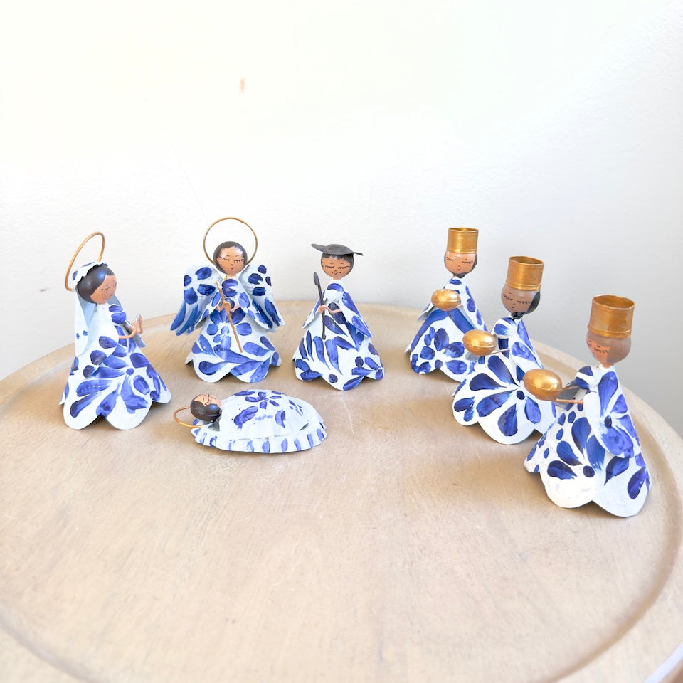 Talavera Inspired Hojalata Nativity
