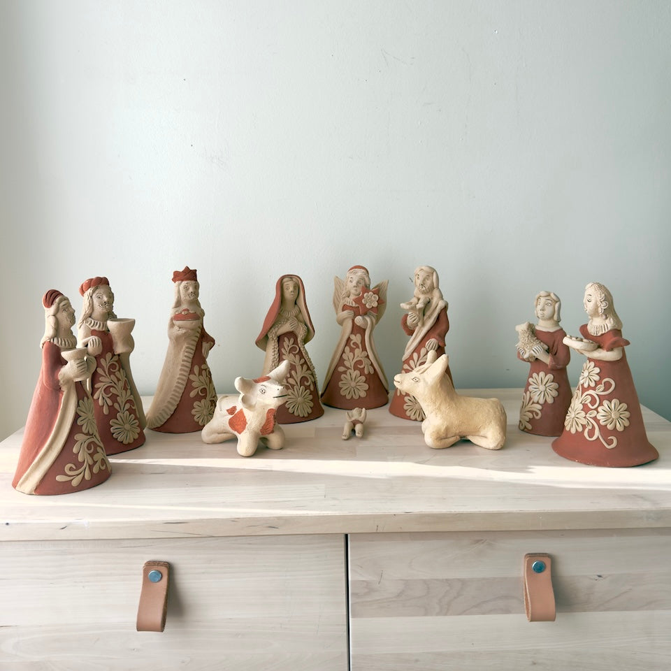Gaytan Large Nativity Set