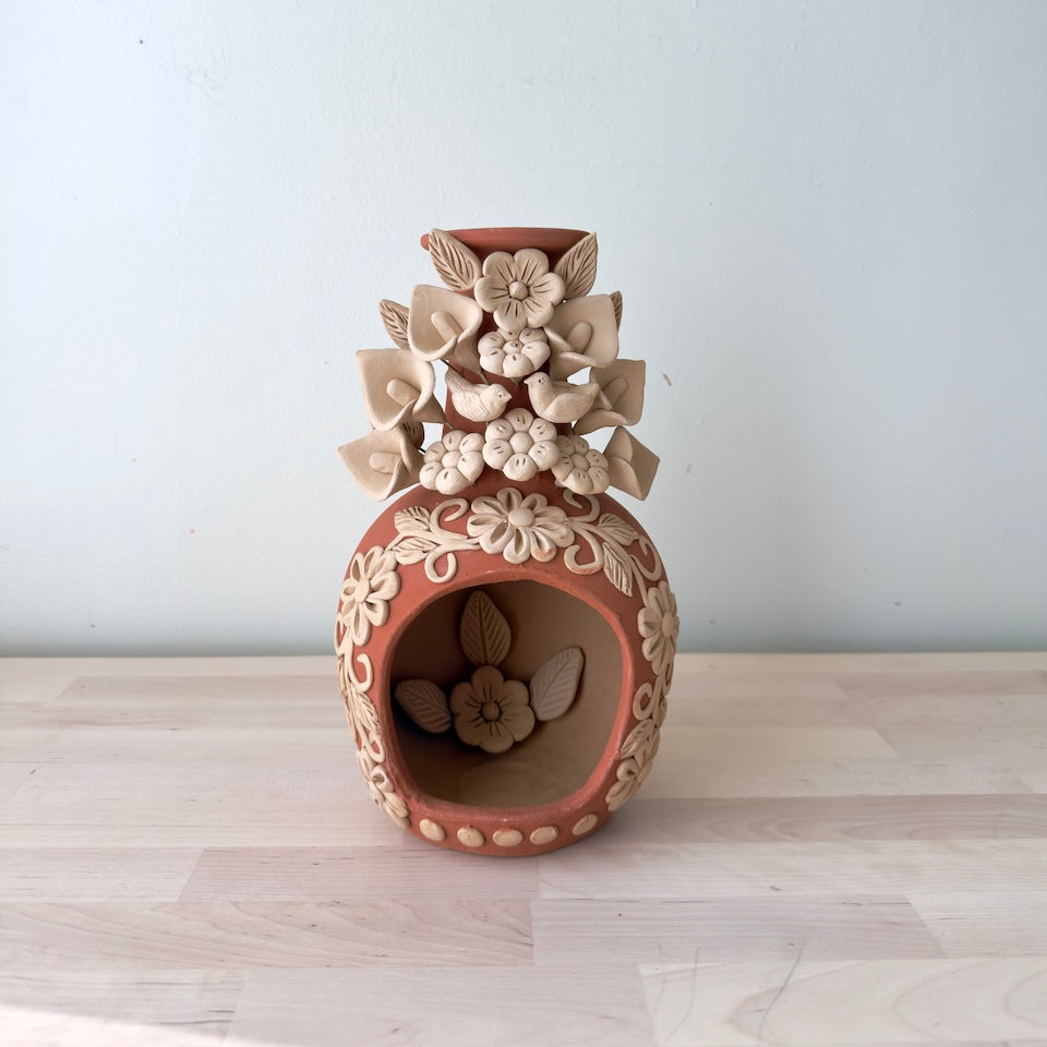 Large Floral Barro Chimney