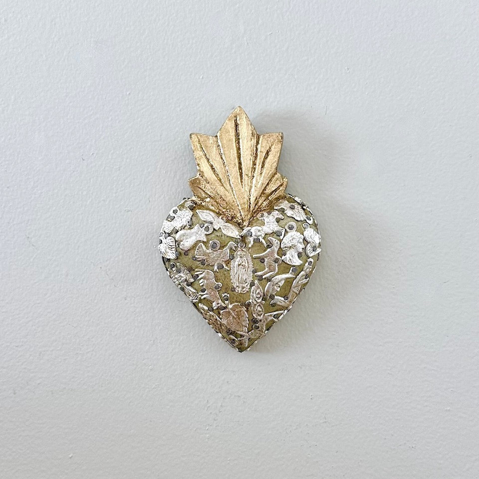 Medium Milagro Gold Leaf Sacred Hearts