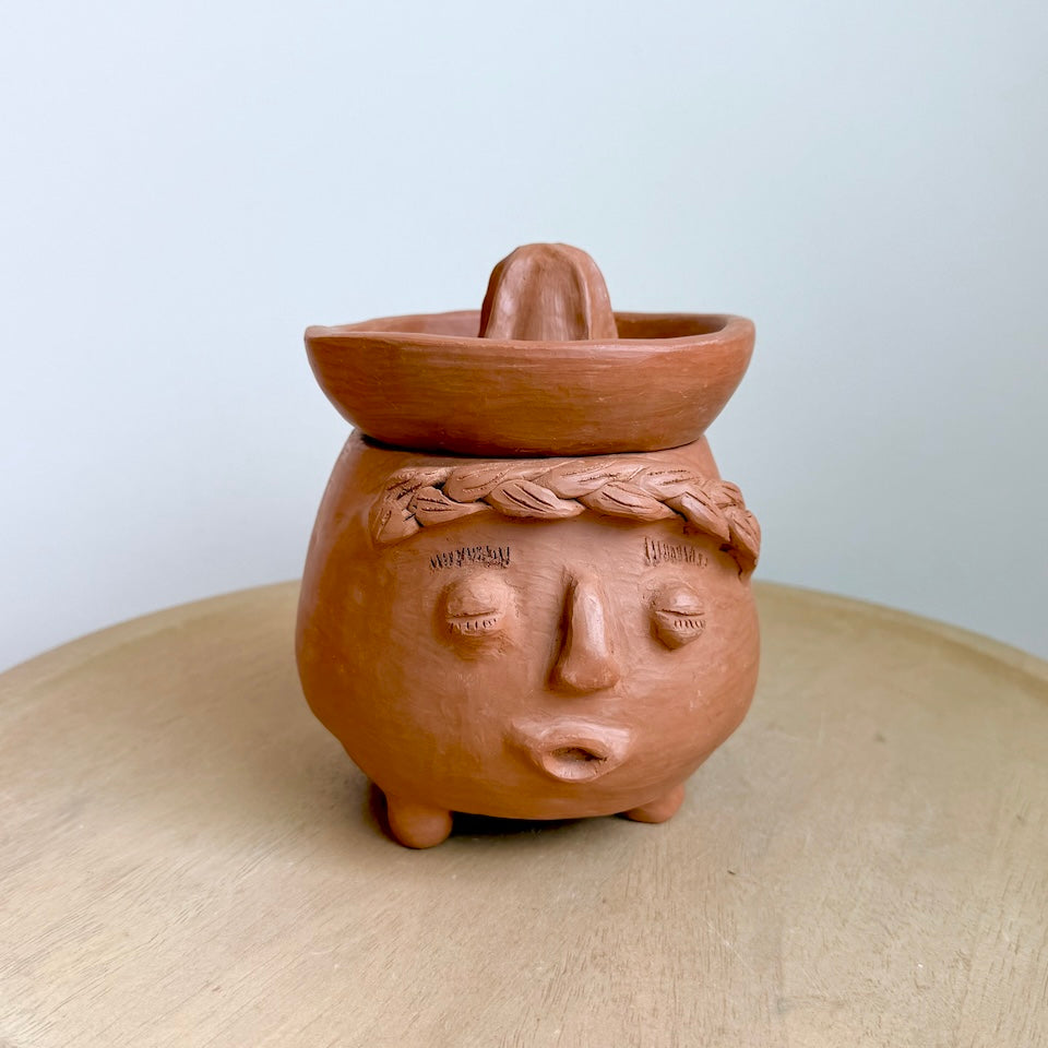 La Señora Clay Juicer
