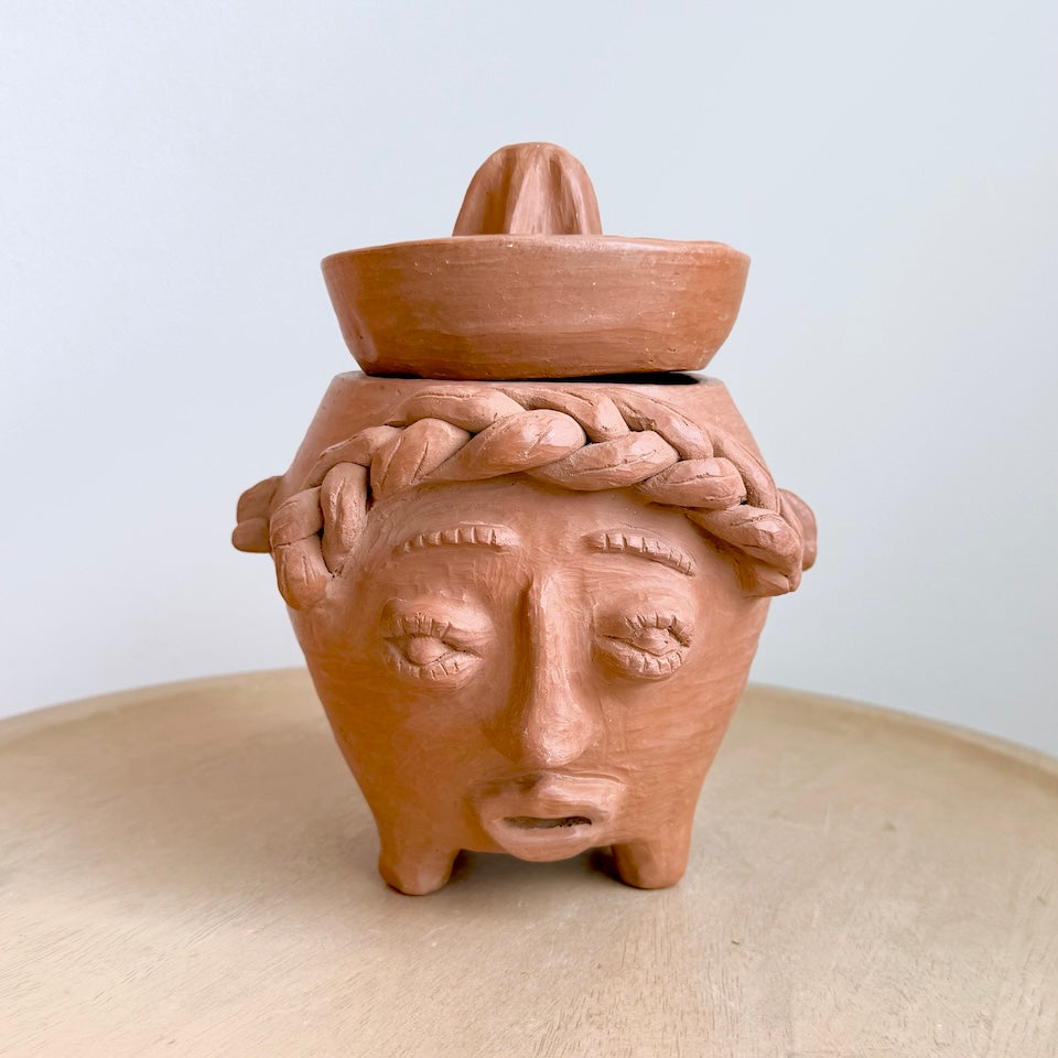 La Señora Clay Juicer