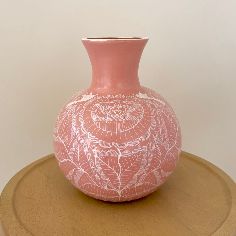 Light Pink Medium Long Opening Huancinto Flower Vase