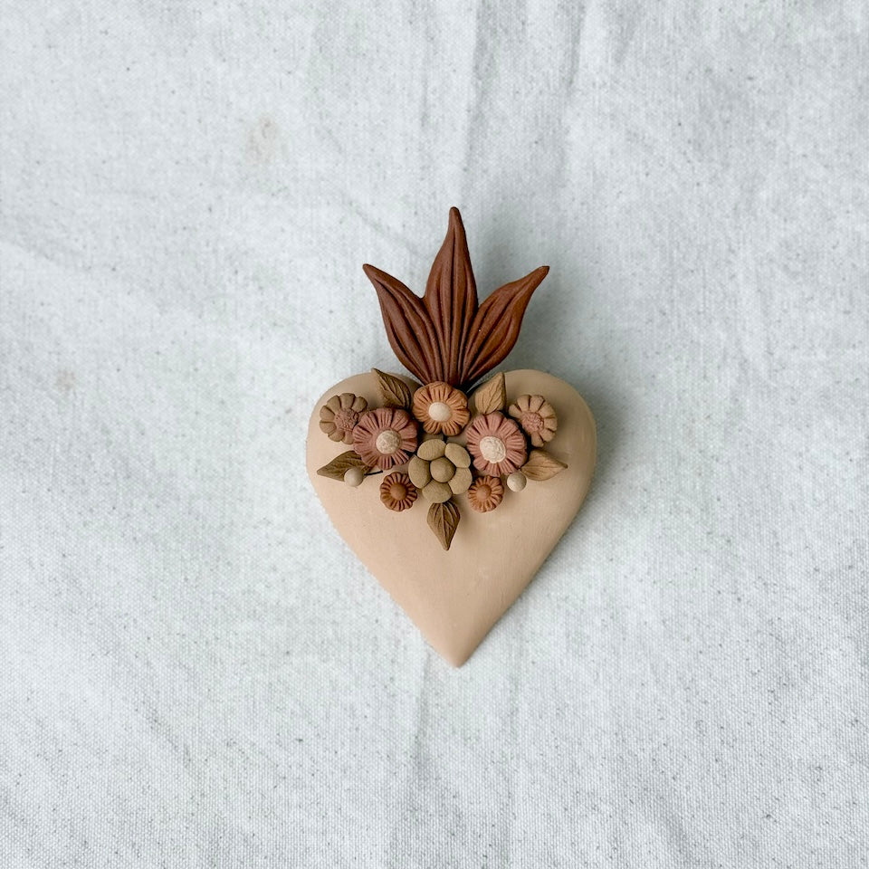Metepec Sacred  Floral Beige Heart
