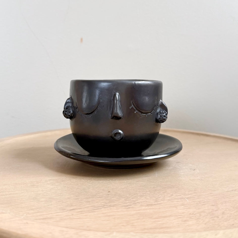 Barro Negro La Señora Tacitas with Plate Set