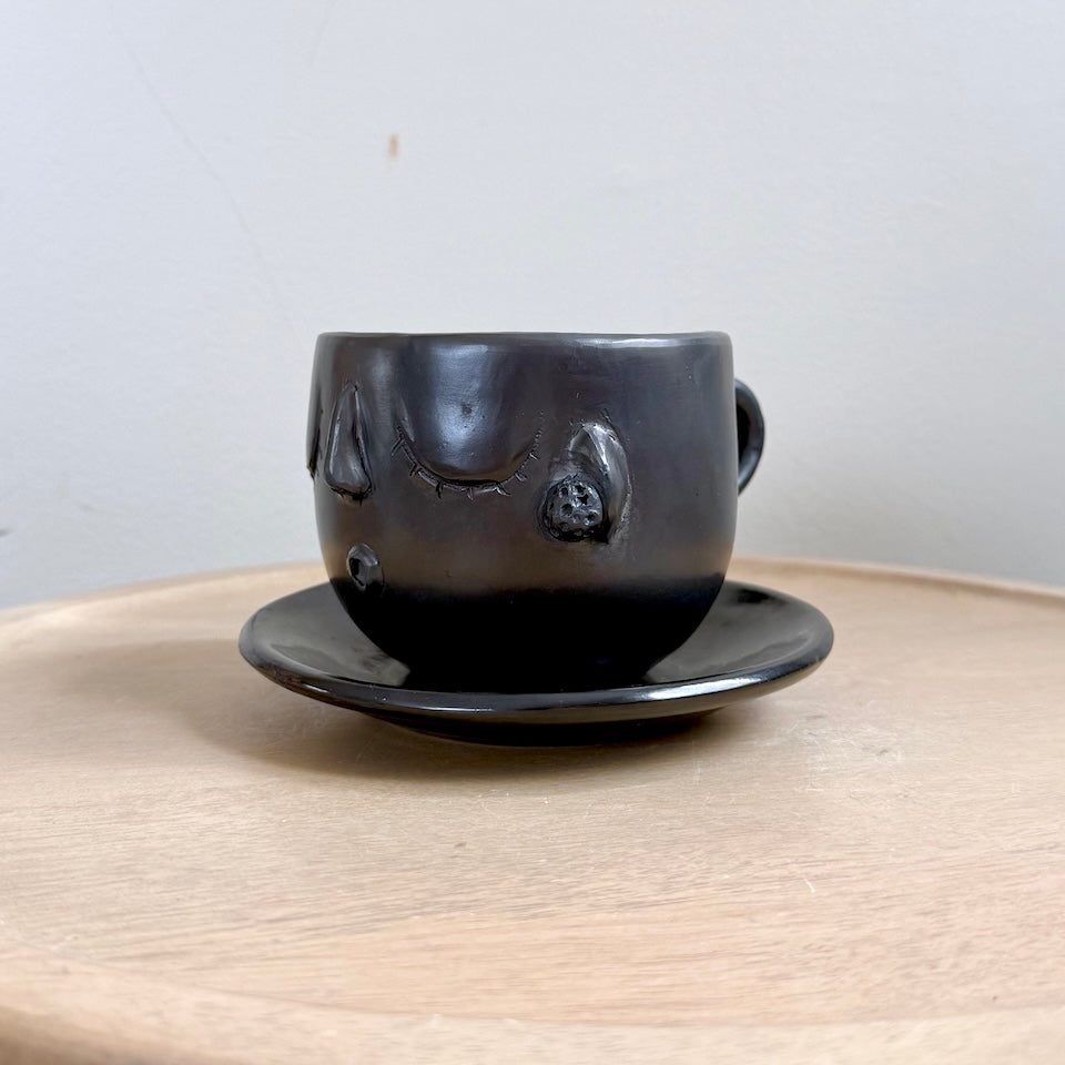 Barro Negro La Señora Tacitas with Plate Set