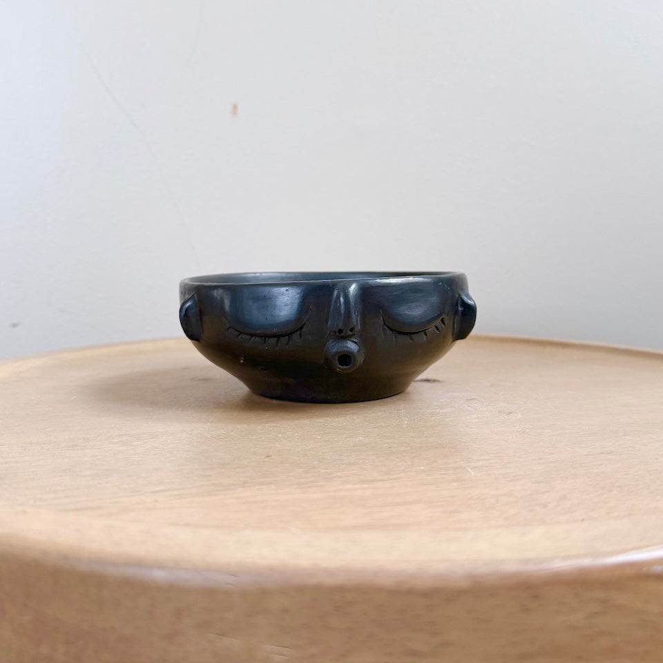 Barro Negro Carita Bowls