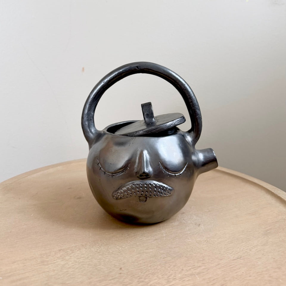 Barro Negro Señor Teacup