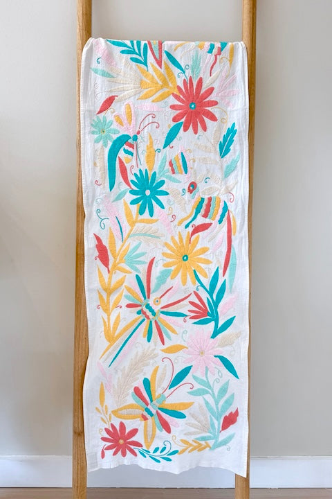 Pastels Otomi Table Runner