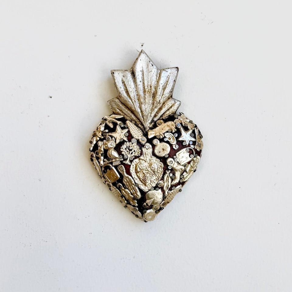 Medium Milagro Sacred Hearts