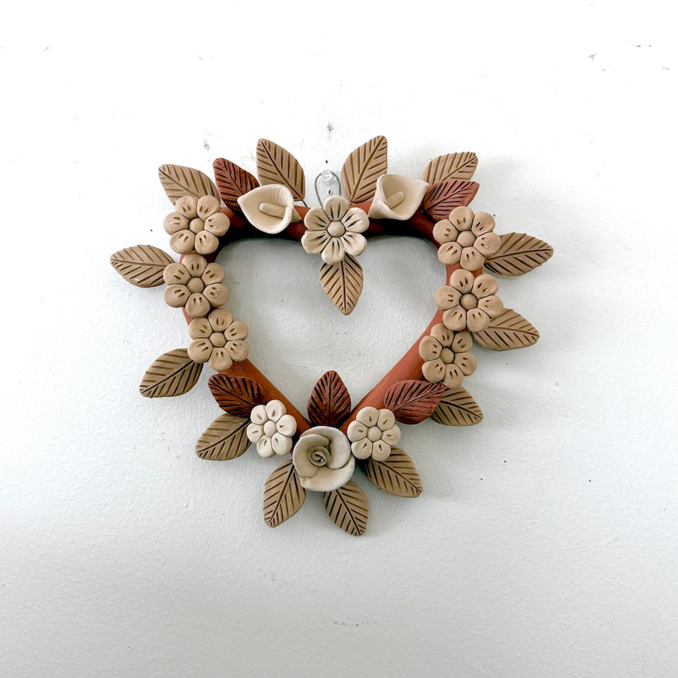 Gaytan Heart Shaped Flower Clay Wreath