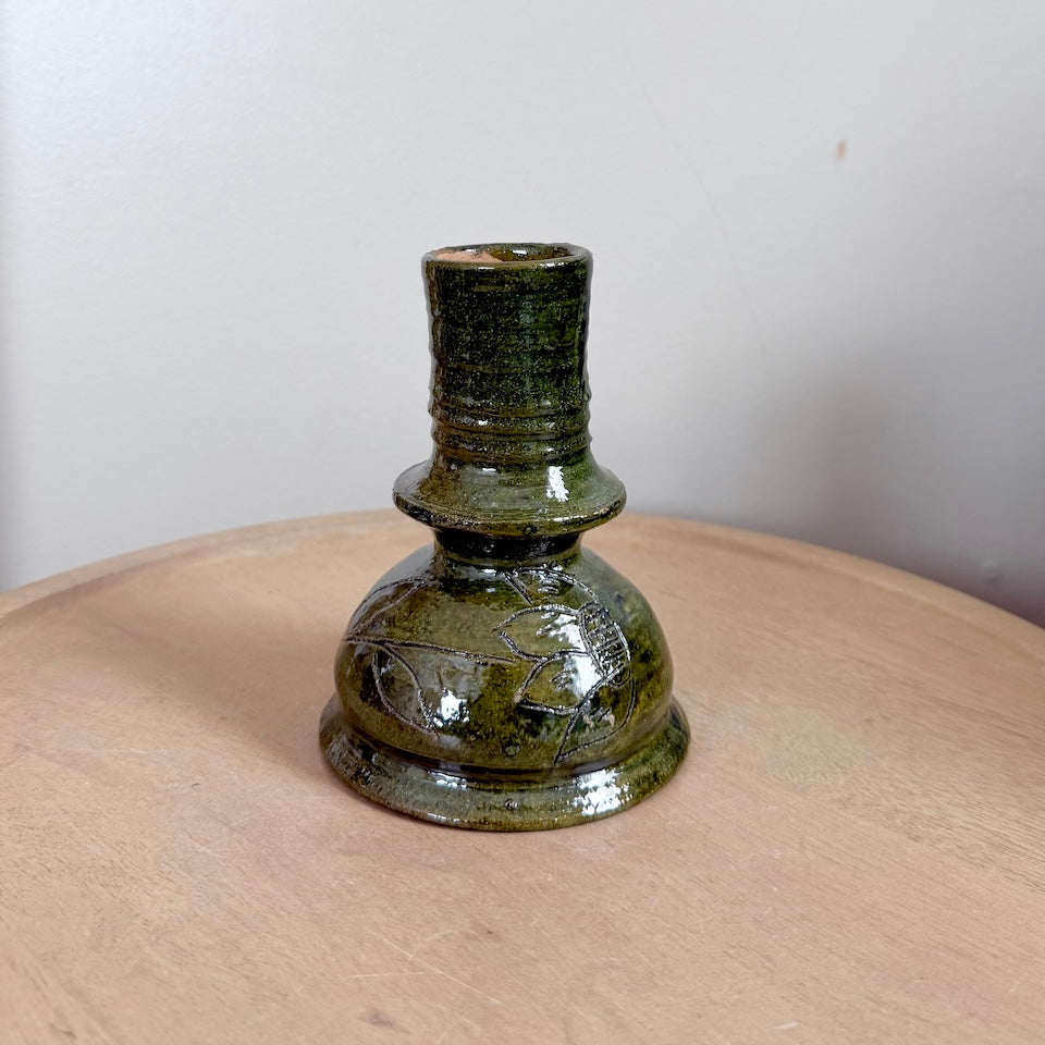 Gaytan Medium Verde Candleholder