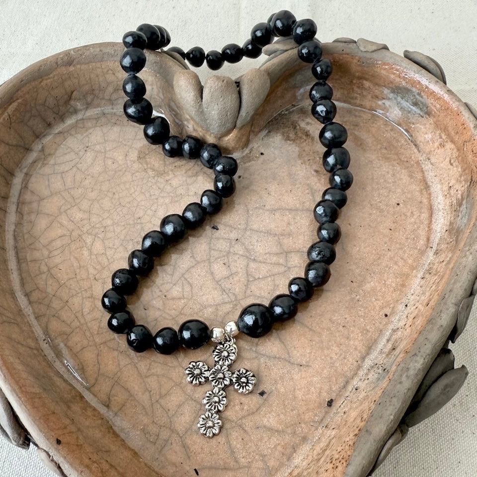 Barro Negro Cross Necklace