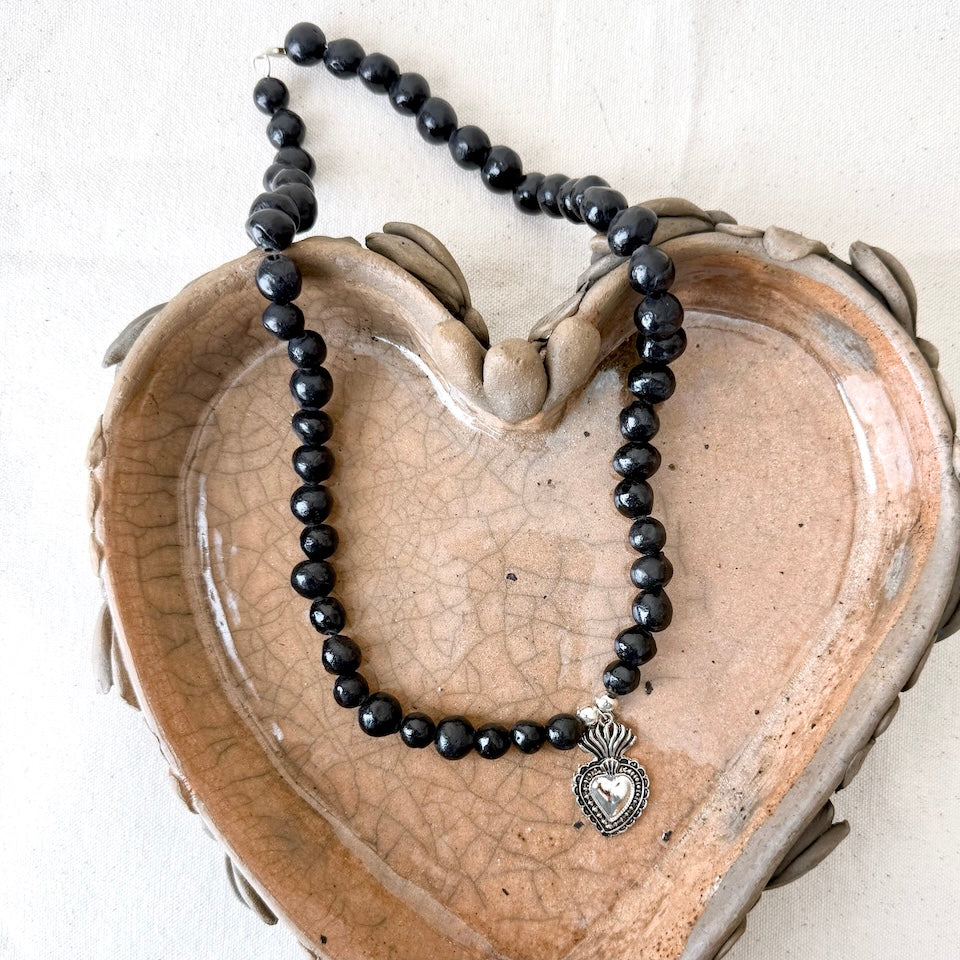 Barro Negro Silver Sacred Heart Necklace
