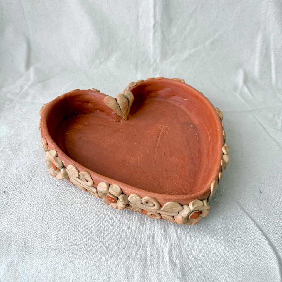 Medium Red Heart Floral Dish