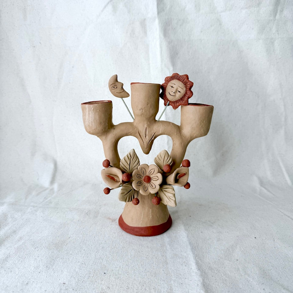 Sol y Luna Natural &amp; Red Heart Tree of Life Candle Holder
